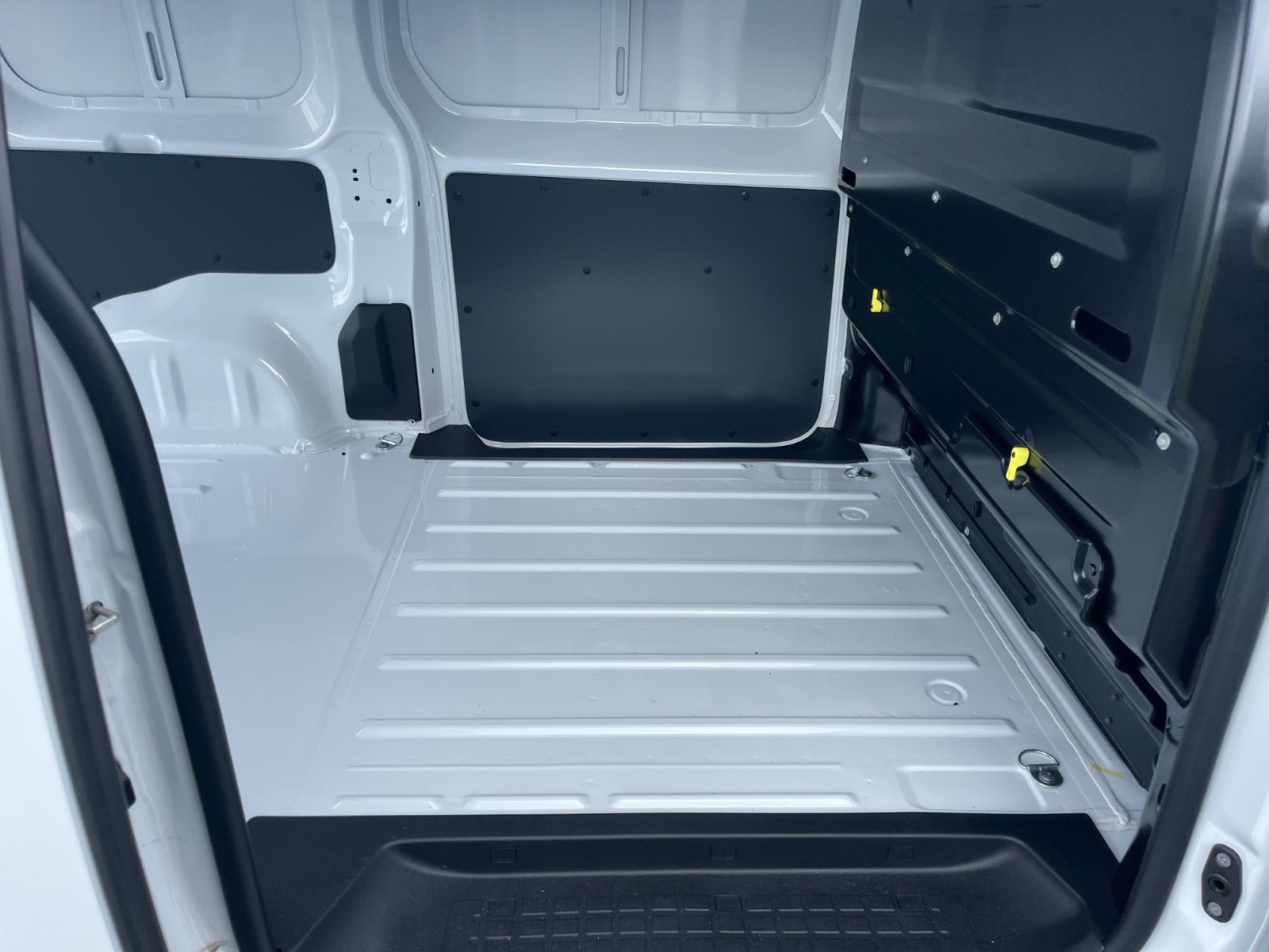Hvid Citroën e-Jumpy fra 2025