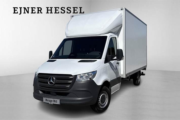 Hvid Mercedes Sprinter 317 fra 2025