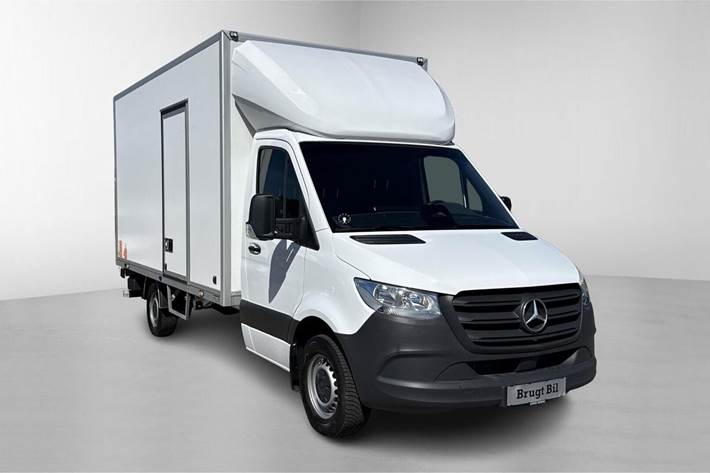 Hvid Mercedes Sprinter 317 fra 2025
