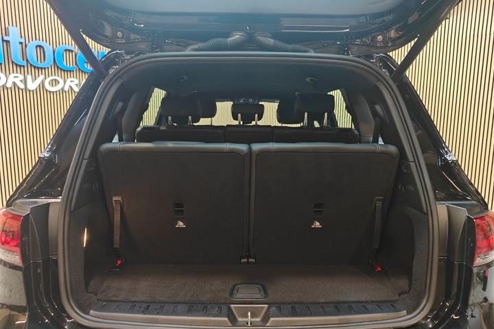 Sort Mercedes EQB250 fra 2023
