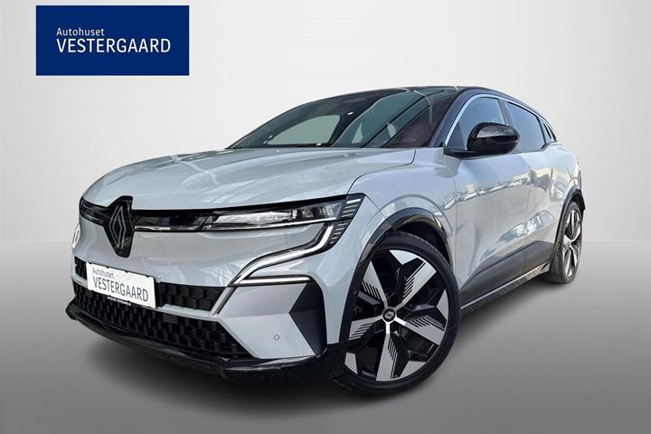 Grå Renault Megane E-Tech fra 2022 set udefra