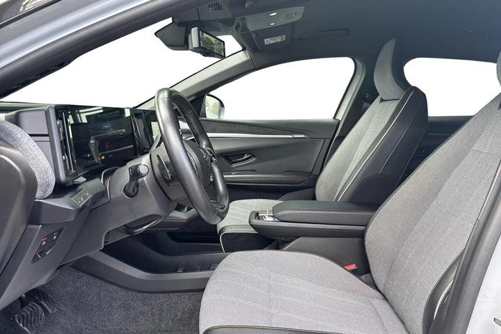 Grå Renault Megane E-Tech fra 2022