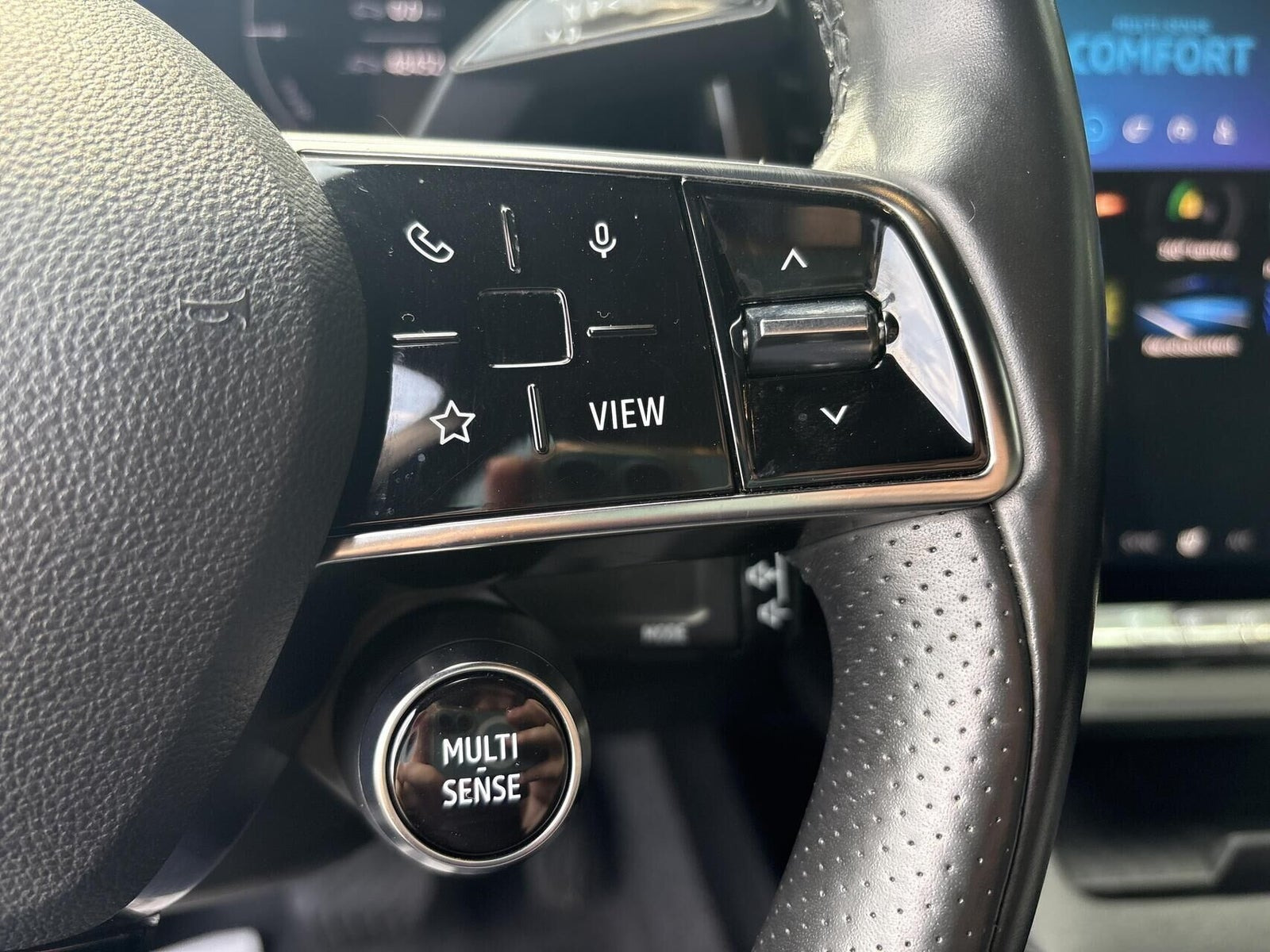 Grå Renault Megane E-Tech fra 2022