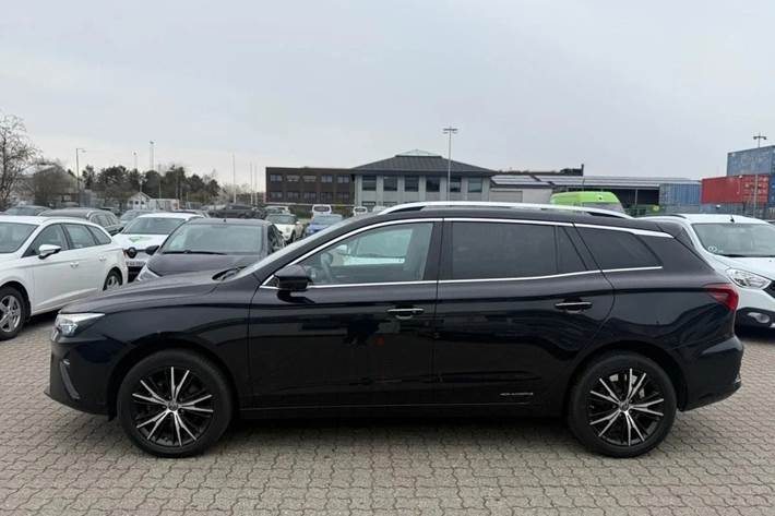 Sort MG MG5 fra 2022