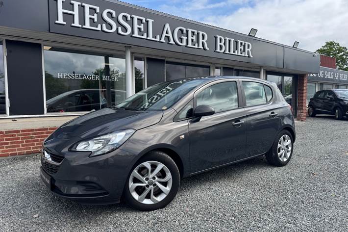Grå Opel Corsa fra 2016