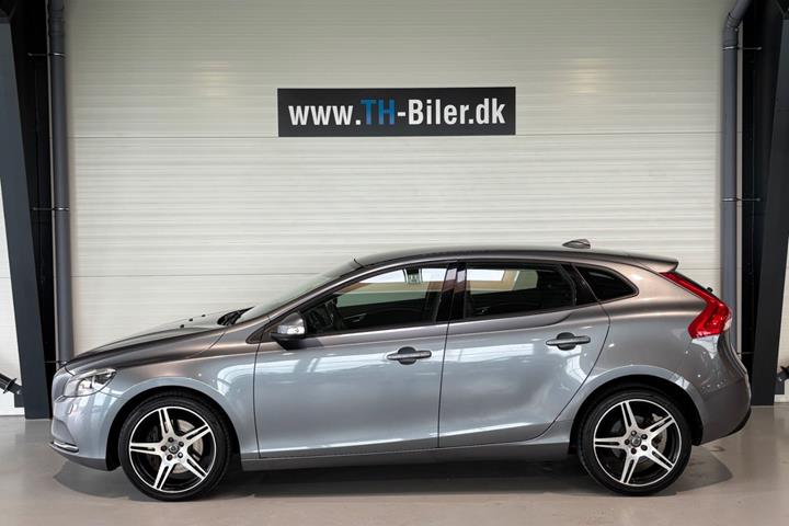 undefined Volvo V40 fra 2017