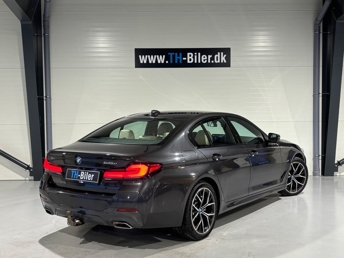 undefined BMW 545e fra 2022