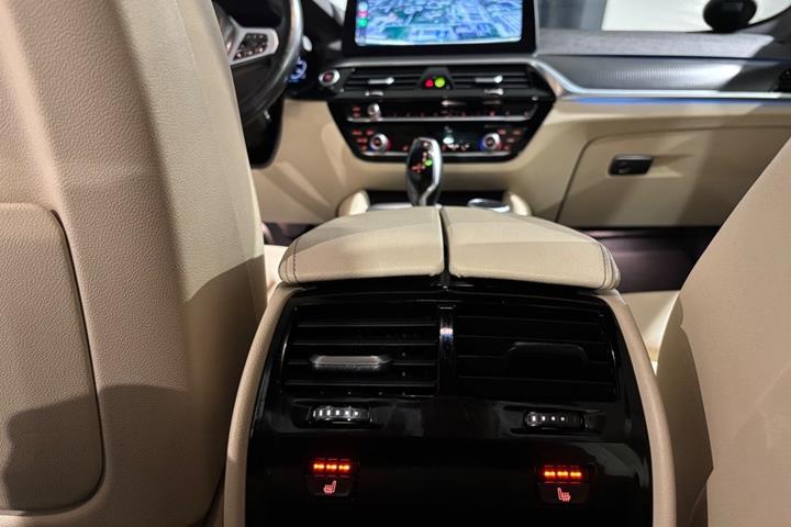 undefined BMW 545e fra 2022