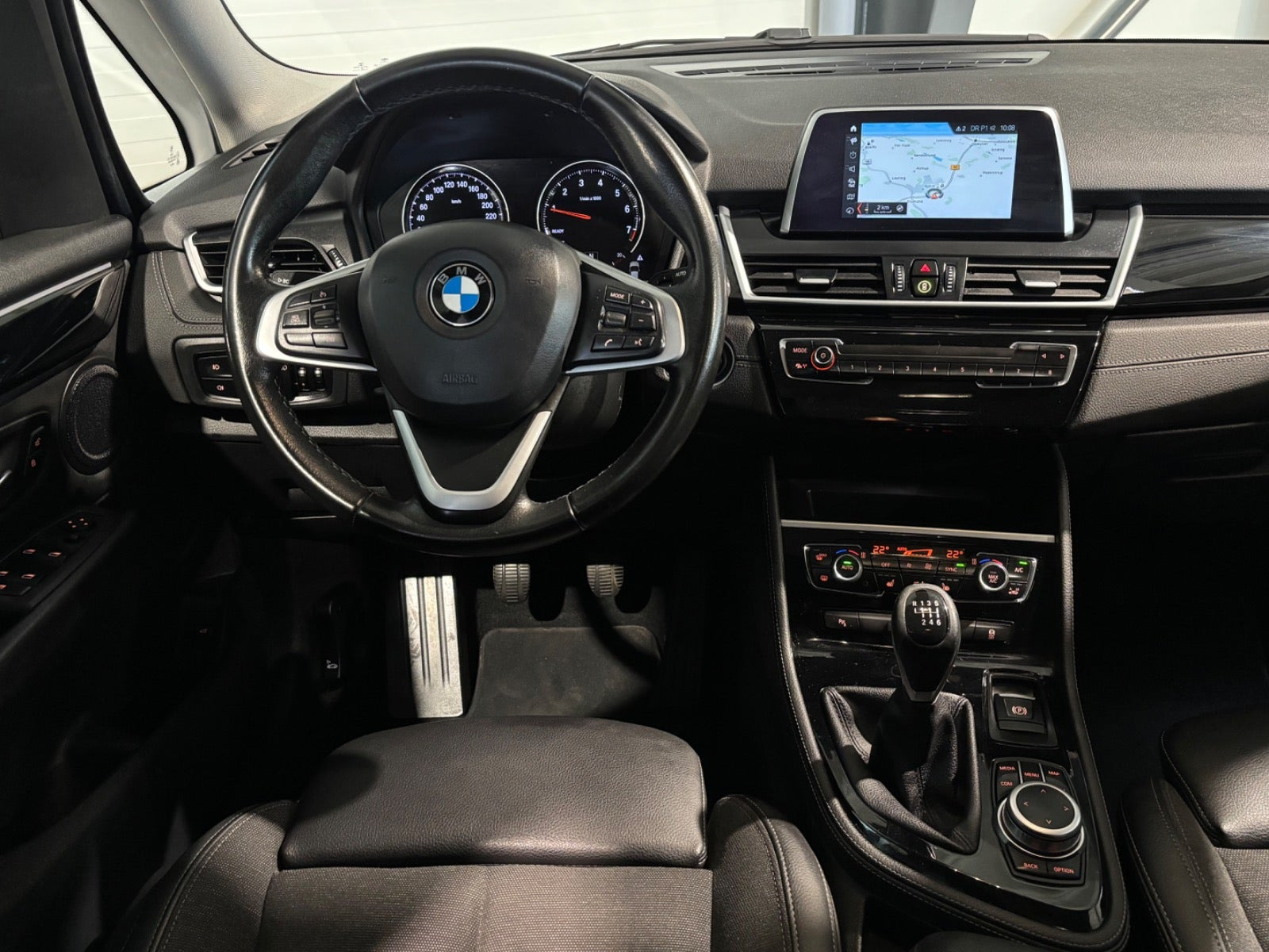 undefined BMW 216i fra 2019