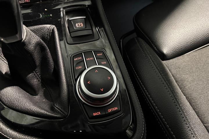 undefined BMW 216i fra 2019