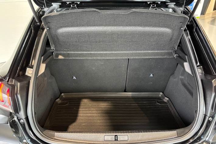 undefined Peugeot 208 fra 2021