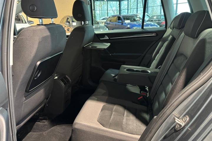 undefined VW Golf Sportsvan fra 2017