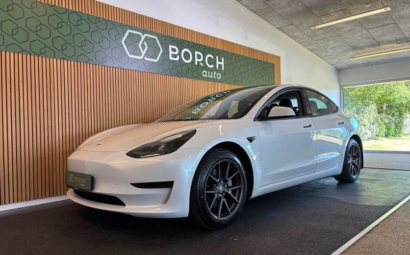 Tesla Model 3 Standard Range+ RWD