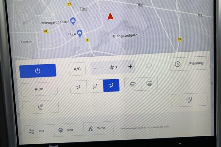 Sort Tesla Model S fra 2018