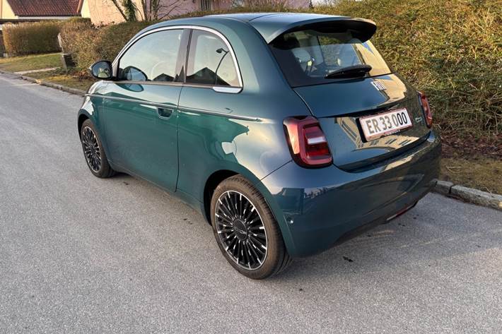 Grøn Fiat 500e fra 2022