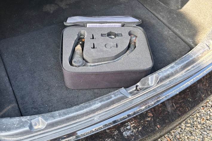 Sort Tesla Model 3 fra 2019