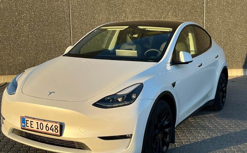 Tesla Model Y Long Range AWD