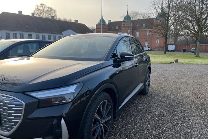 Sort Audi Q4 e-tron fra 2022