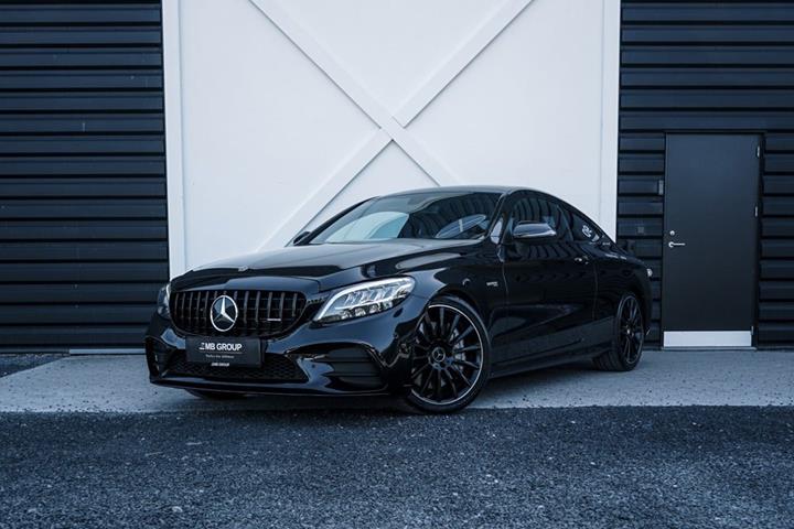 Sort Mercedes C43 fra 2019