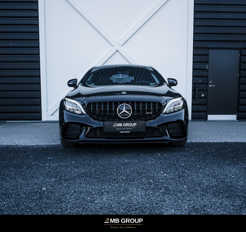 Sort Mercedes C43 fra 2019