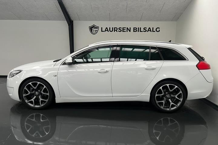 undefined Opel Insignia fra 2010