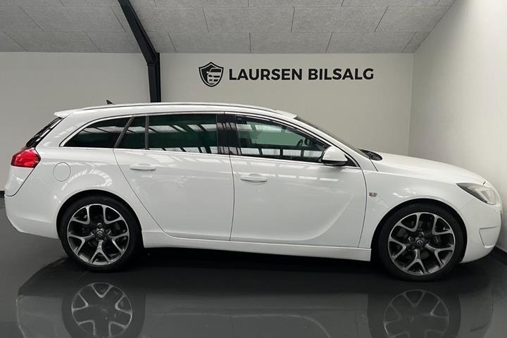 undefined Opel Insignia fra 2010
