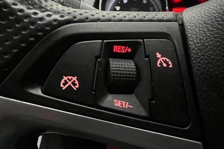 undefined Opel Insignia fra 2010