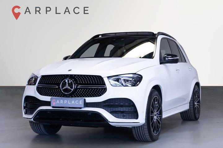 Hvid Mercedes GLE350 de fra 2022 set udefra