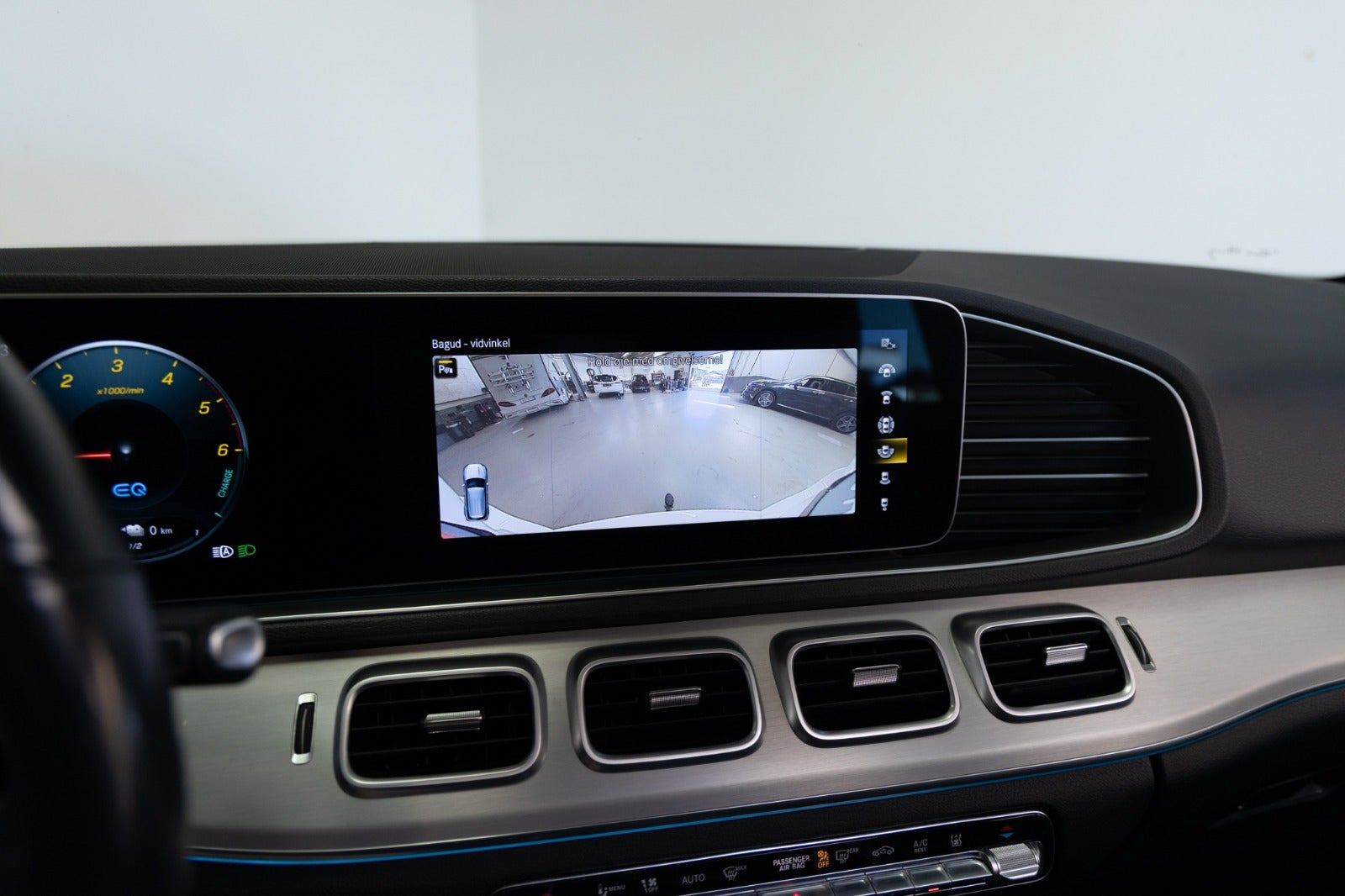Hvid Mercedes GLE350 de fra 2022