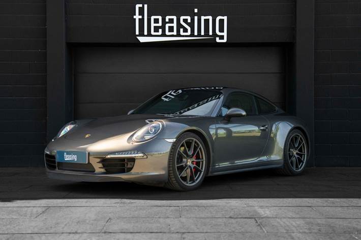 Grå Porsche 911 Carrera 4S fra 2014