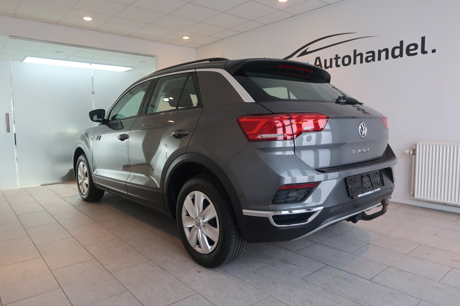 Grå VW T-Roc fra 2018