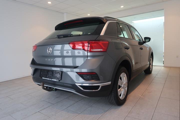 Grå VW T-Roc fra 2018