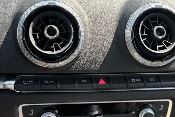 Sort Audi A3 fra 2020