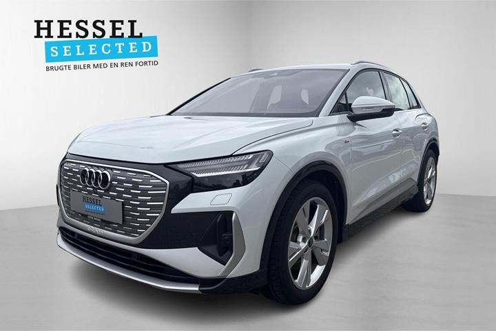 Hvid Audi Q4 e-tron fra 2024 set udefra