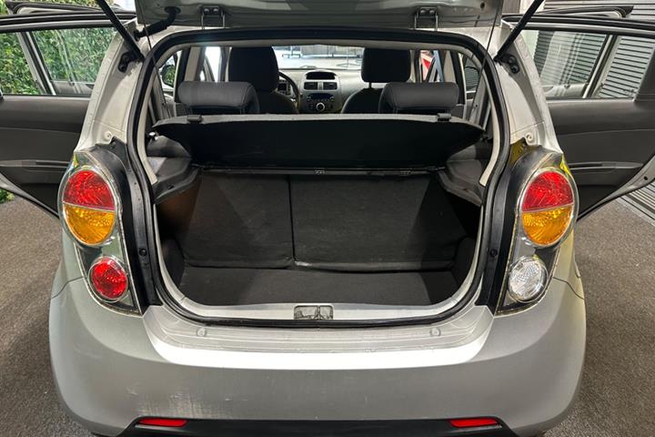 undefined Chevrolet Spark fra 2011