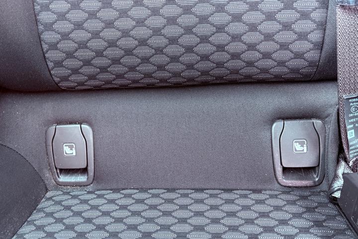 Blå Opel Astra fra 2018