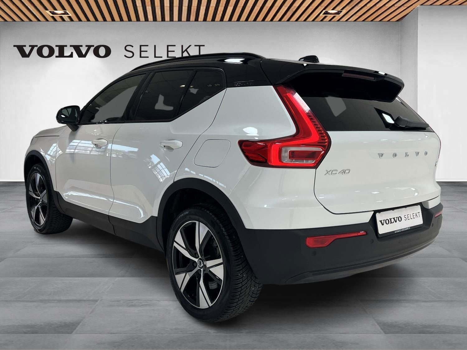 Hvid Volvo XC40 fra 2022