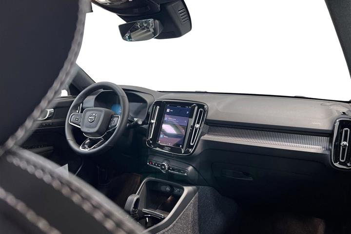 Hvid Volvo XC40 fra 2022