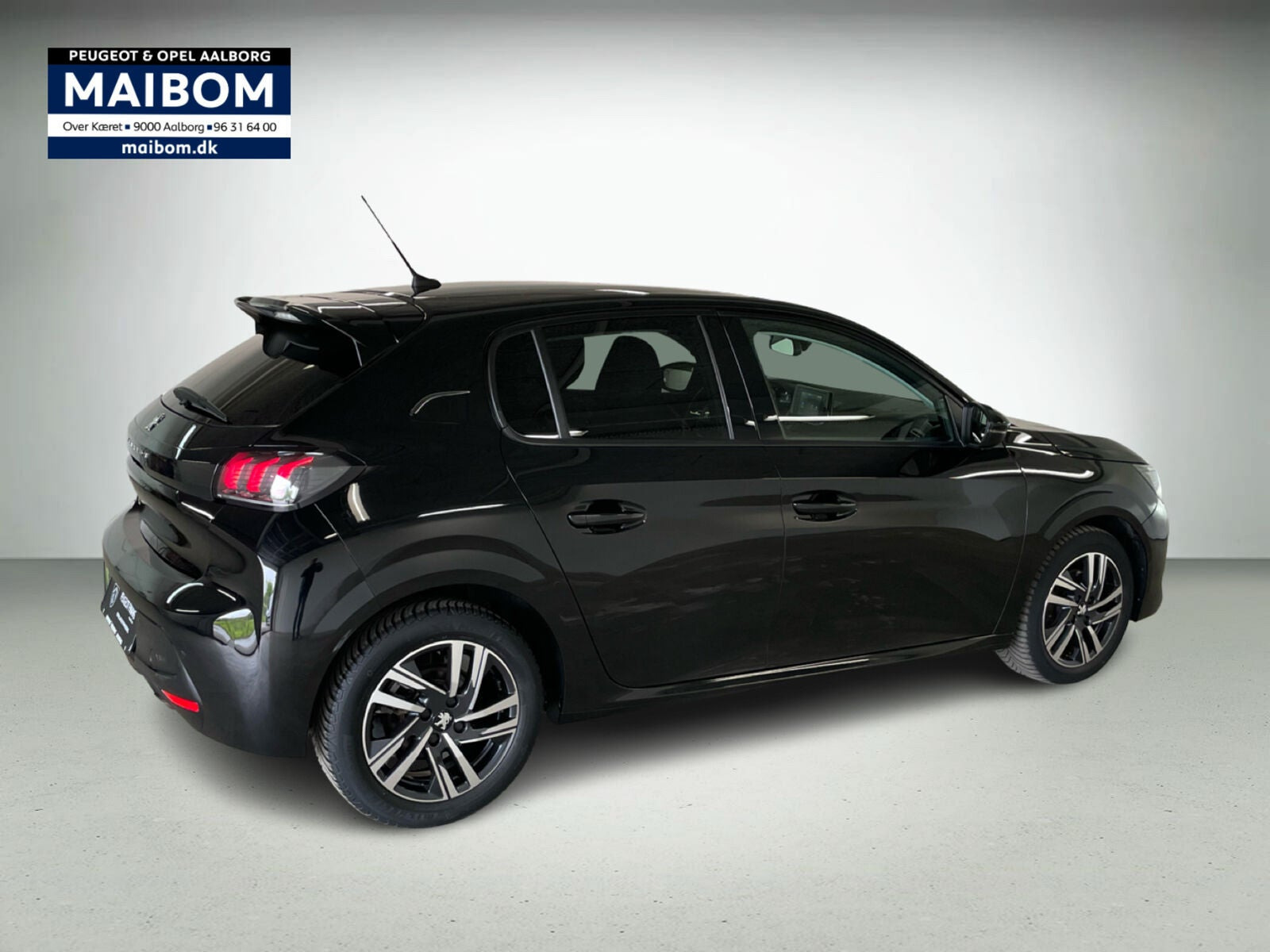 Sort Peugeot 208 fra 2022