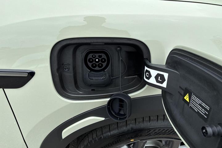 Grøn BYD Atto 2 fra 2025