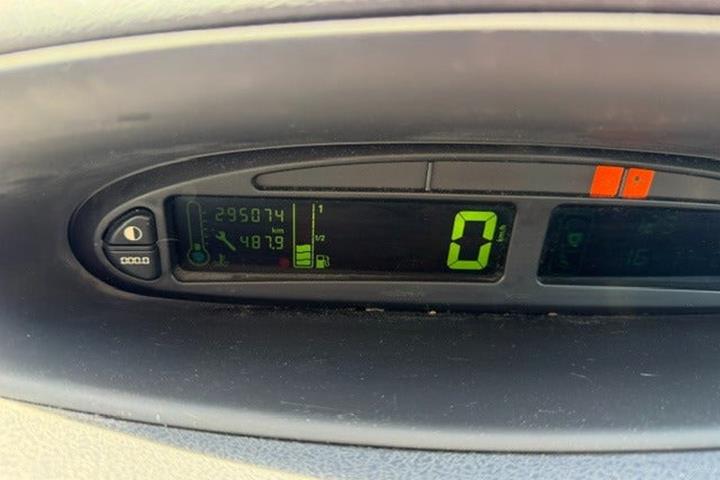 undefined Citroën Xsara Picasso fra 2006 set indefra
