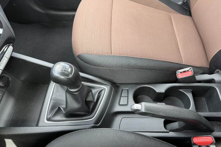 Sort Hyundai i20 fra 2016