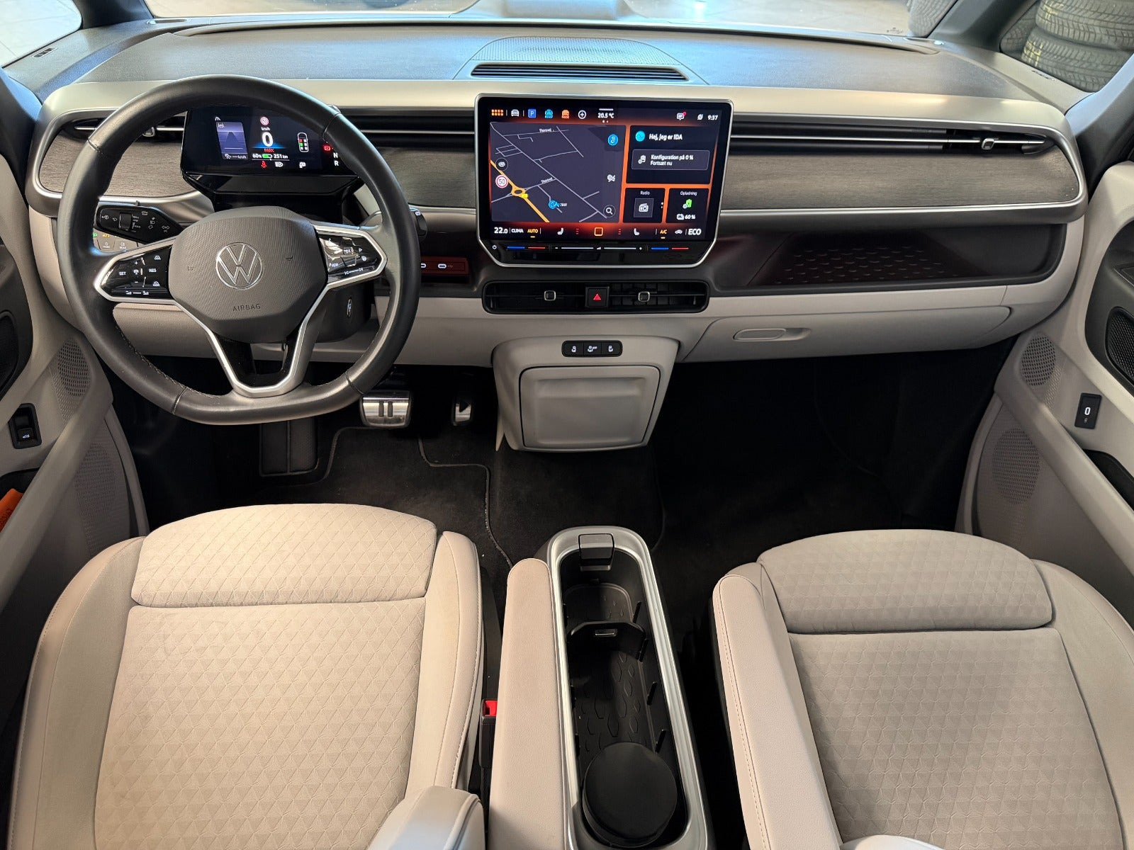 Hvid VW ID.Buzz fra 2025