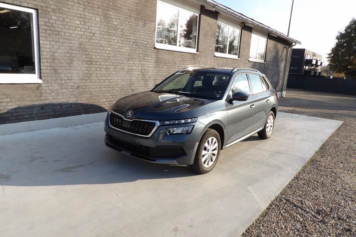 Grå Skoda Kamiq fra 2021