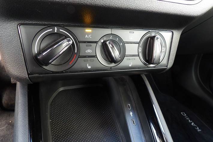 Grå Skoda Kamiq fra 2021