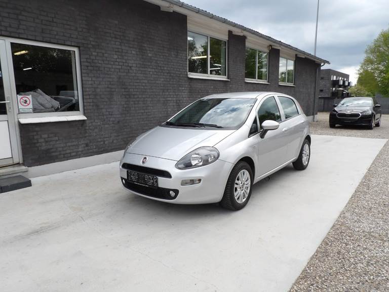 100Autotjek biler