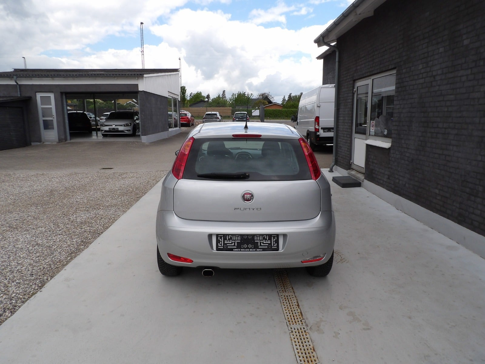Sølv Fiat Punto fra 2015