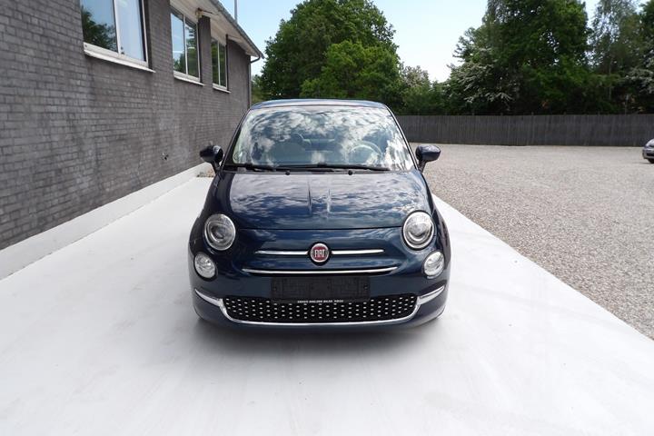 Blå Fiat 500 fra 2016