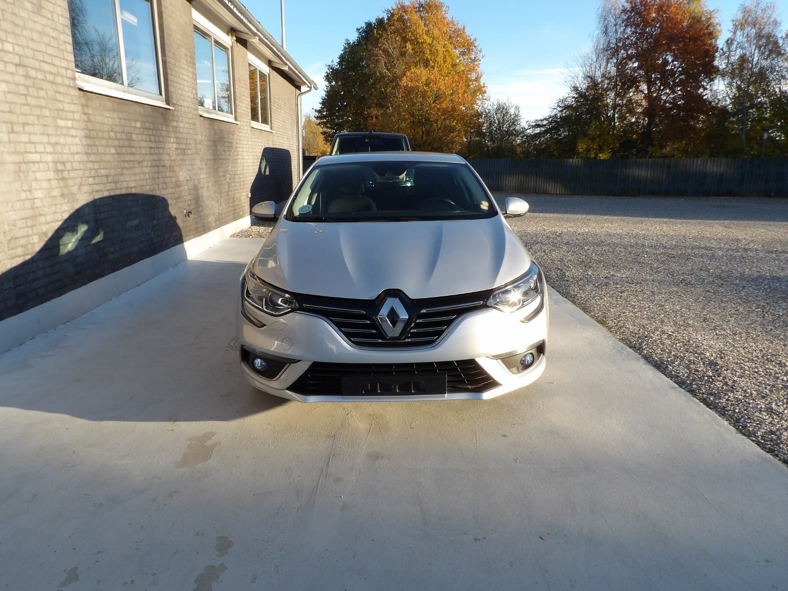 Sølv Renault Megane IV fra 2016