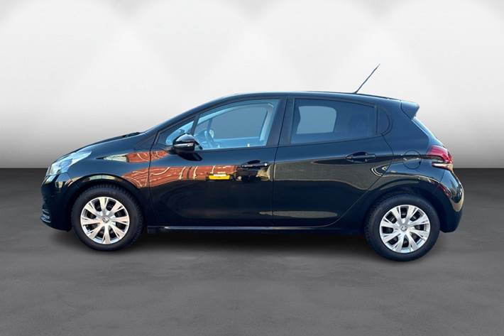 Sort Peugeot 208 fra 2016